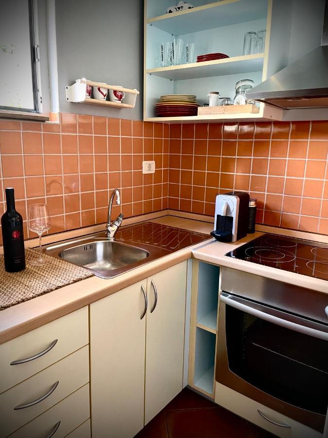 Waterfront Roko Apartment Подгора Екстериор снимка